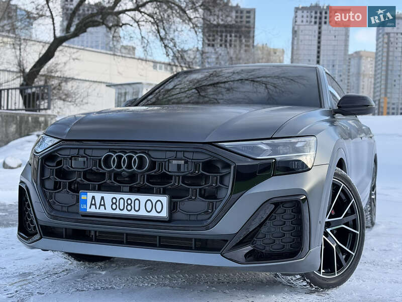 Внедорожник / Кроссовер Audi Q8 2024 в Киеве