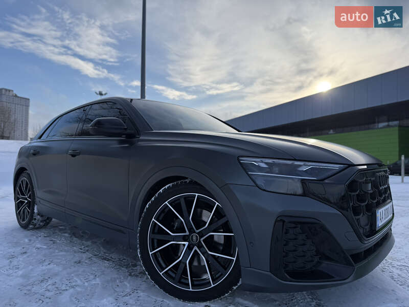Внедорожник / Кроссовер Audi Q8 2024 в Киеве
