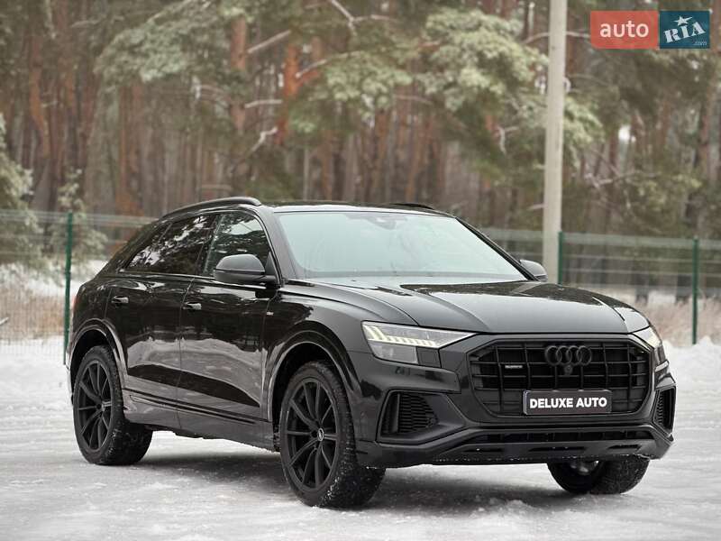 Внедорожник / Кроссовер Audi Q8 2023 в Киеве
