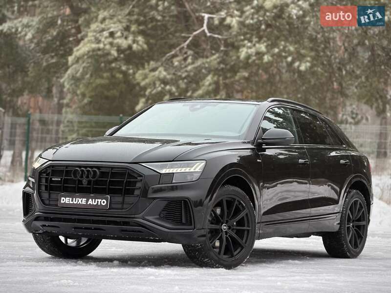 Внедорожник / Кроссовер Audi Q8 2023 в Киеве