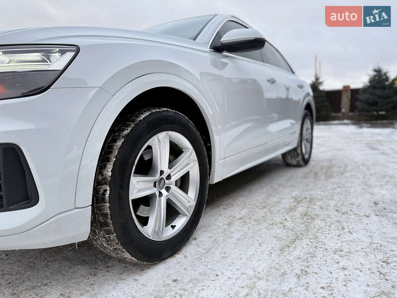 Внедорожник / Кроссовер Audi Q8 2018 в Киеве