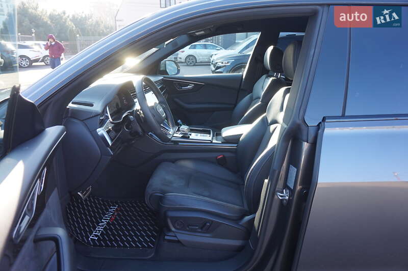 Внедорожник / Кроссовер Audi Q8 2023 в Одессе