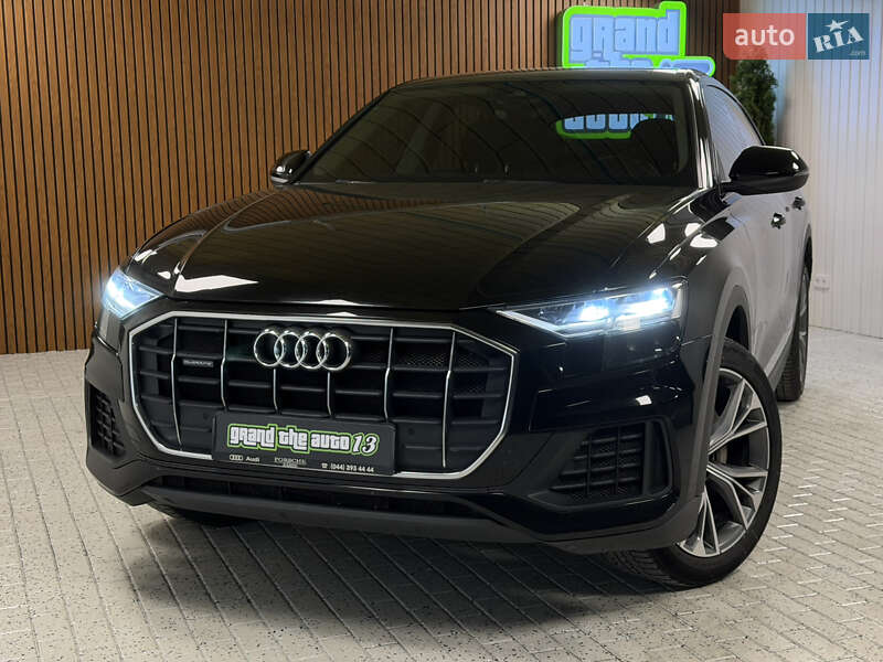 Внедорожник / Кроссовер Audi Q8 2019 в Киеве