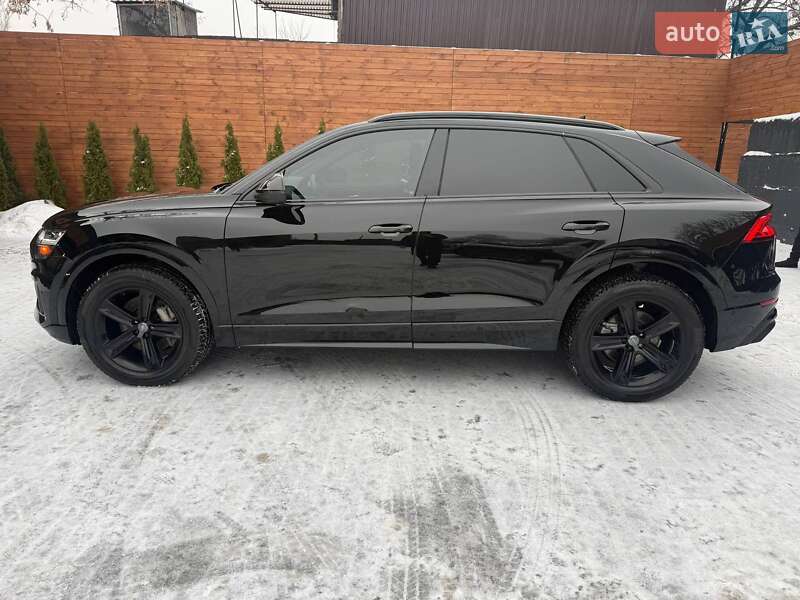 Внедорожник / Кроссовер Audi Q8 2018 в Киеве