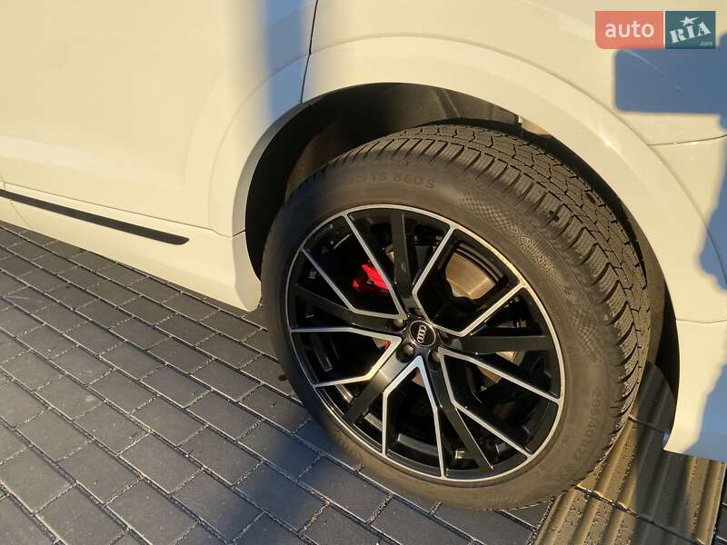 Внедорожник / Кроссовер Audi Q8 2020 в Виннице