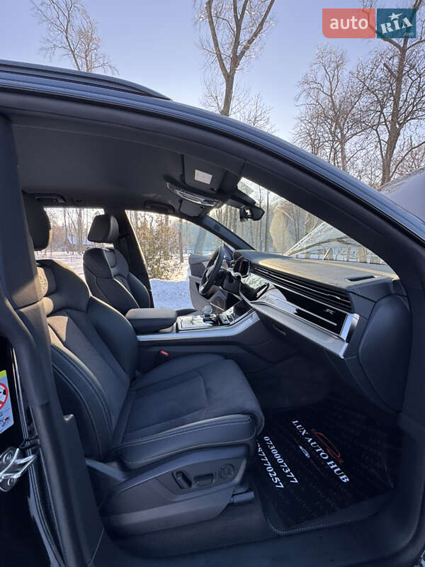Позашляховик / Кросовер Audi Q8 2025 в Києві