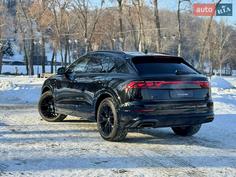 Позашляховик / Кросовер Audi Q8 2025 в Києві