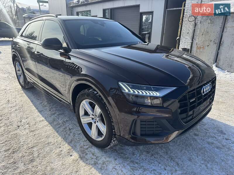 Внедорожник / Кроссовер Audi Q8 2019 в Тернополе