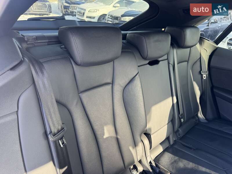Внедорожник / Кроссовер Audi Q8 2019 в Тернополе
