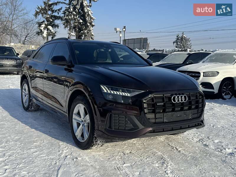 Внедорожник / Кроссовер Audi Q8 2019 в Тернополе
