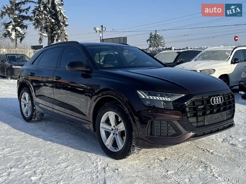 Внедорожник / Кроссовер Audi Q8 2019 в Тернополе
