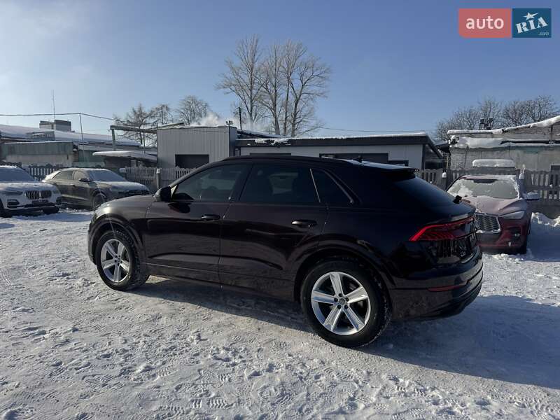 Внедорожник / Кроссовер Audi Q8 2019 в Тернополе