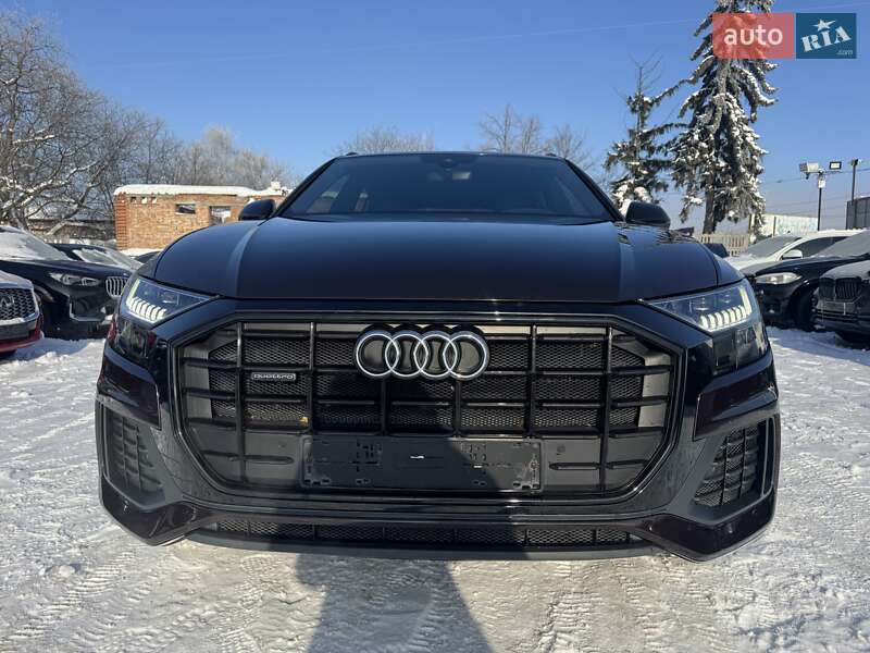 Внедорожник / Кроссовер Audi Q8 2019 в Тернополе