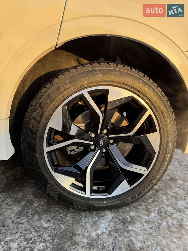 Внедорожник / Кроссовер Audi Q8 2019 в Киеве фото 15 Внедорожник / Кроссовер Audi Q8 2019 в Киеве