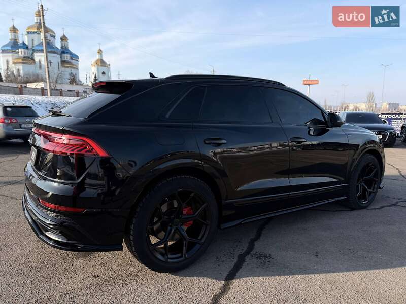 Внедорожник / Кроссовер Audi Q8 2018 в Кривом Роге