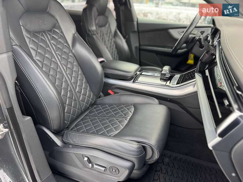 Внедорожник / Кроссовер Audi Q8 2018 в Киеве фото 11 Внедорожник / Кроссовер Audi Q8 2018 в Киеве