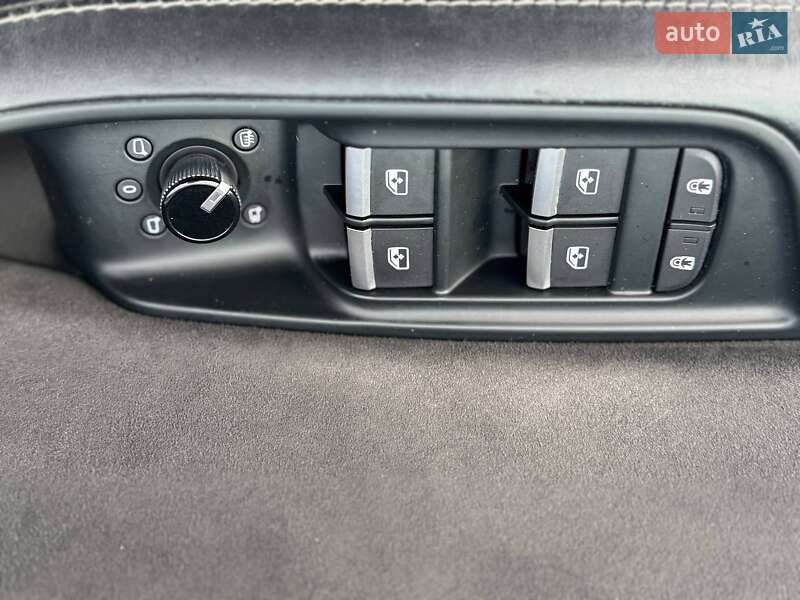 Внедорожник / Кроссовер Audi Q8 2018 в Киеве фото 17 Внедорожник / Кроссовер Audi Q8 2018 в Киеве