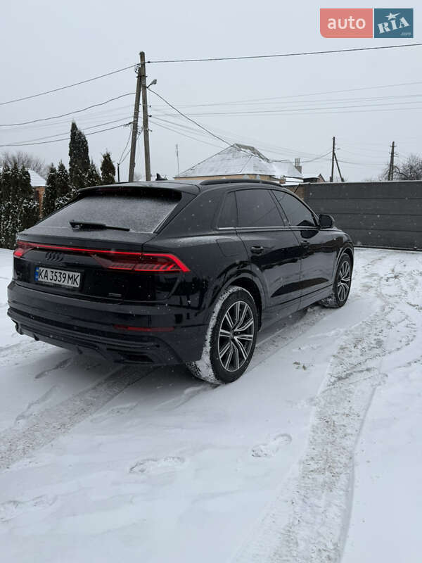 Внедорожник / Кроссовер Audi Q8 2021 в Сумах