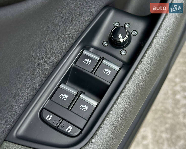 Внедорожник / Кроссовер Audi Q8 2018 в Киеве фото 20 Внедорожник / Кроссовер Audi Q8 2018 в Киеве