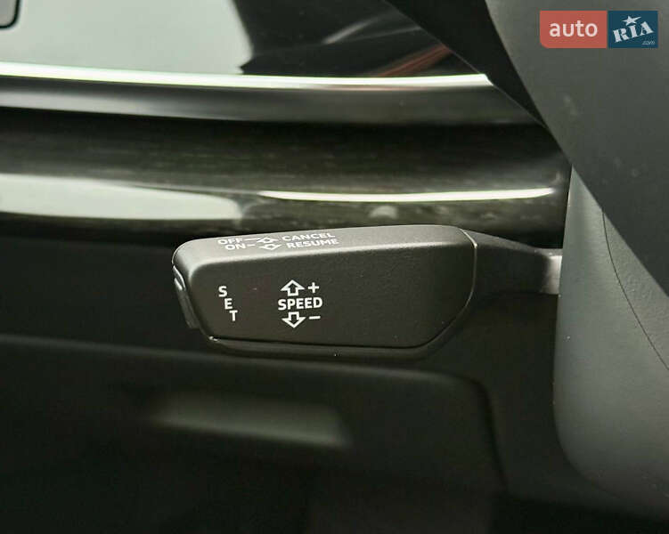 Внедорожник / Кроссовер Audi Q8 2018 в Киеве фото 25 Внедорожник / Кроссовер Audi Q8 2018 в Киеве