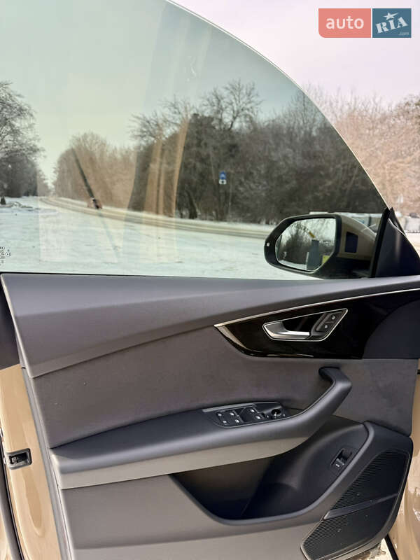 Позашляховик / Кросовер Audi Q8 2024 в Полтаві фото 22 Позашляховик / Кросовер Audi Q8 2024 в Полтаві