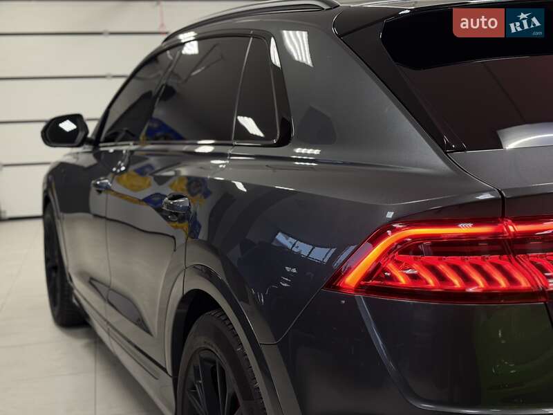 Внедорожник / Кроссовер Audi Q8 2020 в Тернополе