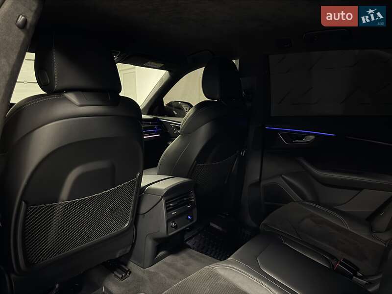 Внедорожник / Кроссовер Audi Q8 2020 в Тернополе