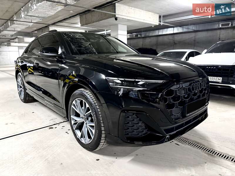Внедорожник / Кроссовер Audi Q8 2024 в Днепре