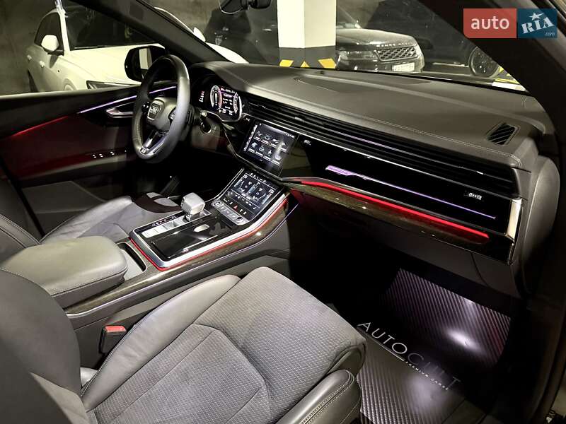 Внедорожник / Кроссовер Audi Q8 2024 в Днепре