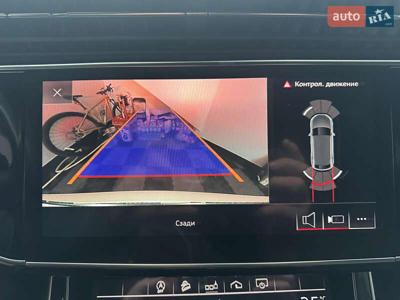 Позашляховик / Кросовер Audi Q8 2018 в Києві