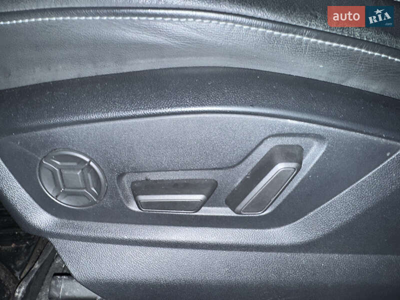 Позашляховик / Кросовер Audi Q8 2018 в Києві