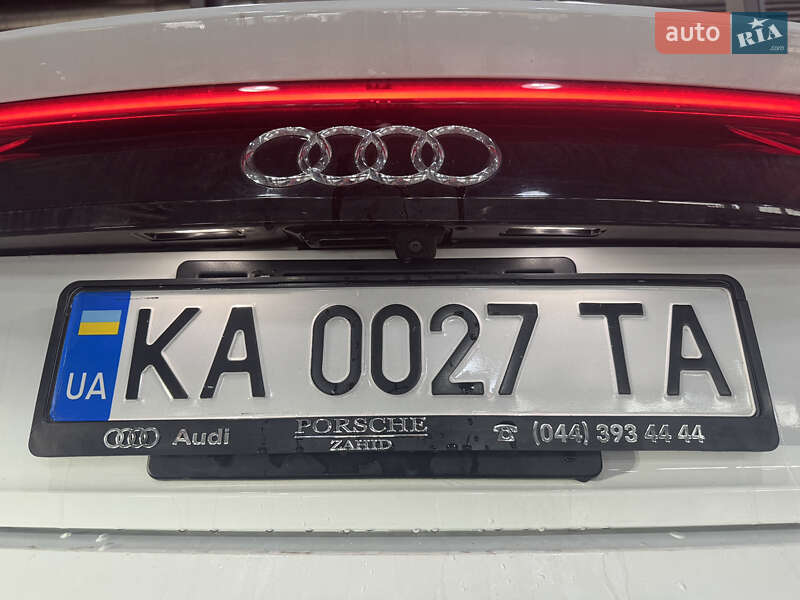 Позашляховик / Кросовер Audi Q8 2018 в Києві