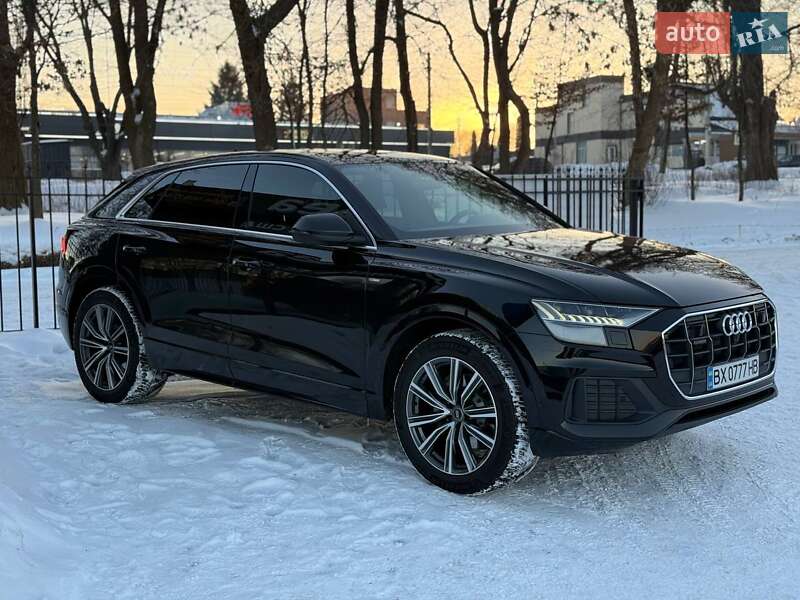 Внедорожник / Кроссовер Audi Q8 2022 в Хмельницком