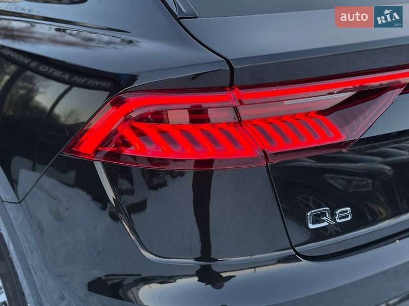 Внедорожник / Кроссовер Audi Q8 2022 в Хмельницком