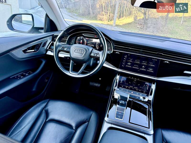 Позашляховик / Кросовер Audi Q8 2022 в Одесі