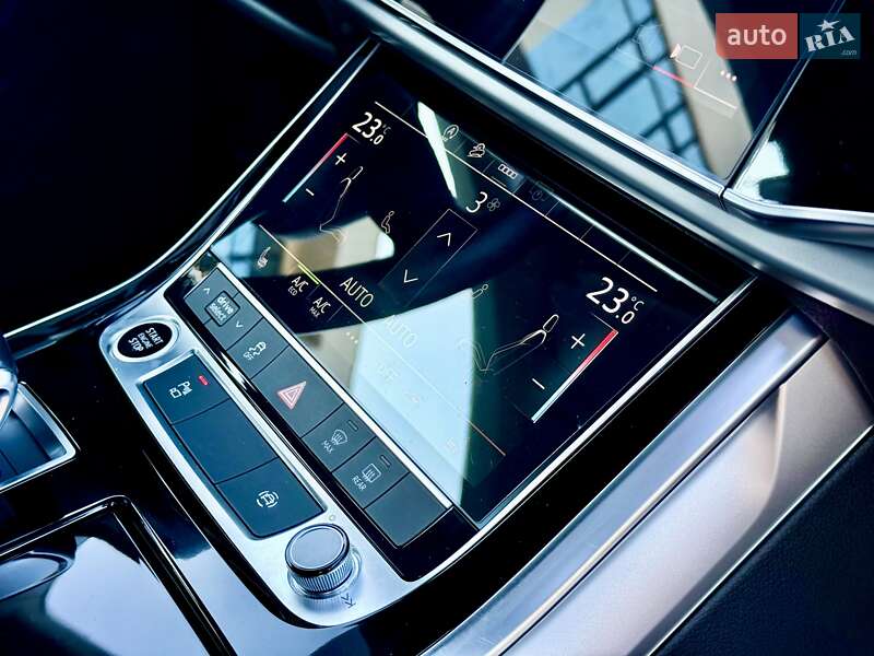 Позашляховик / Кросовер Audi Q8 2022 в Одесі