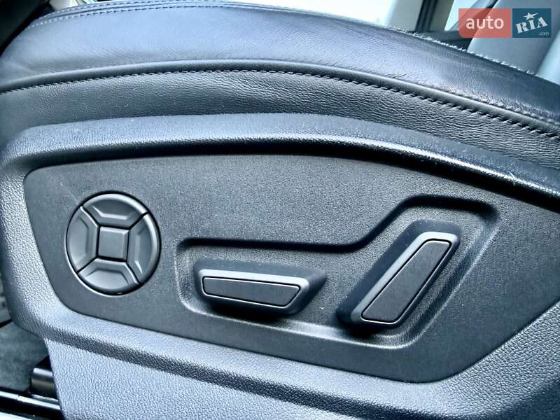 Позашляховик / Кросовер Audi Q8 2022 в Одесі