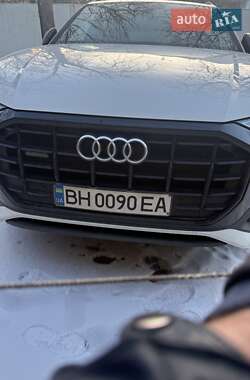 Внедорожник / Кроссовер Audi Q8 2021 в Одессе