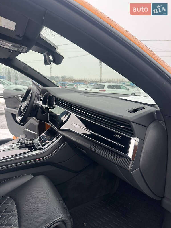 Внедорожник / Кроссовер Audi Q8 2020 в Черновцах