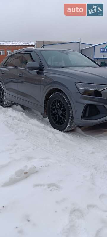 Позашляховик / Кросовер Audi Q8 2018 в Вінниці