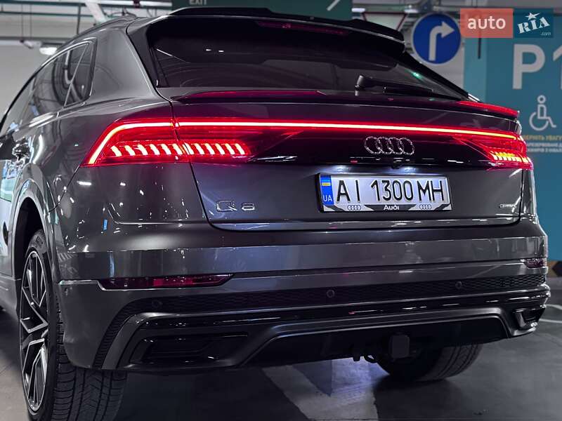 Позашляховик / Кросовер Audi Q8 2020 в Києві