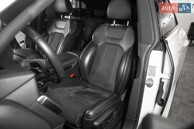 Позашляховик / Кросовер Audi Q8 2020 в Одесі