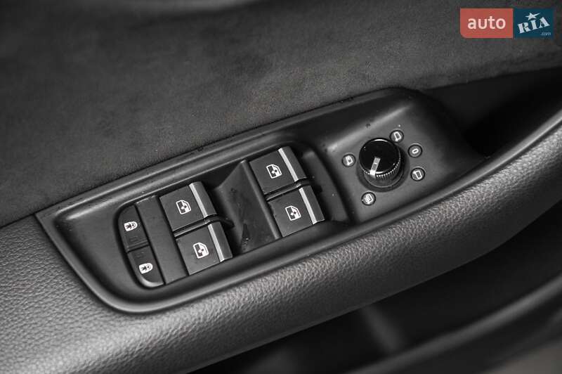 Позашляховик / Кросовер Audi Q8 2020 в Одесі