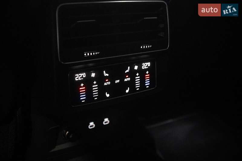 Позашляховик / Кросовер Audi Q8 2023 в Одесі