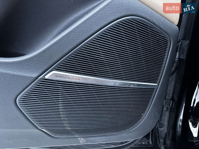 Позашляховик / Кросовер Audi Q8 2020 в Стрию