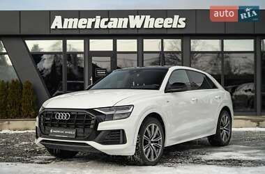 Позашляховик / Кросовер Audi Q8 2019 в Чернівцях