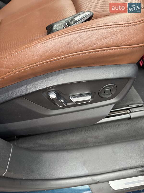 Внедорожник / Кроссовер Audi Q8 2019 в Ровно