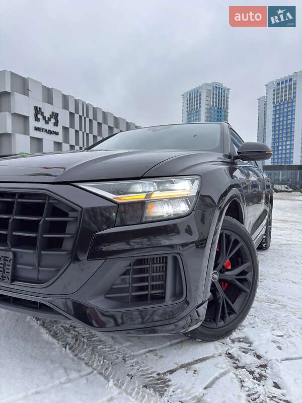 Внедорожник / Кроссовер Audi Q8 2021 в Одессе