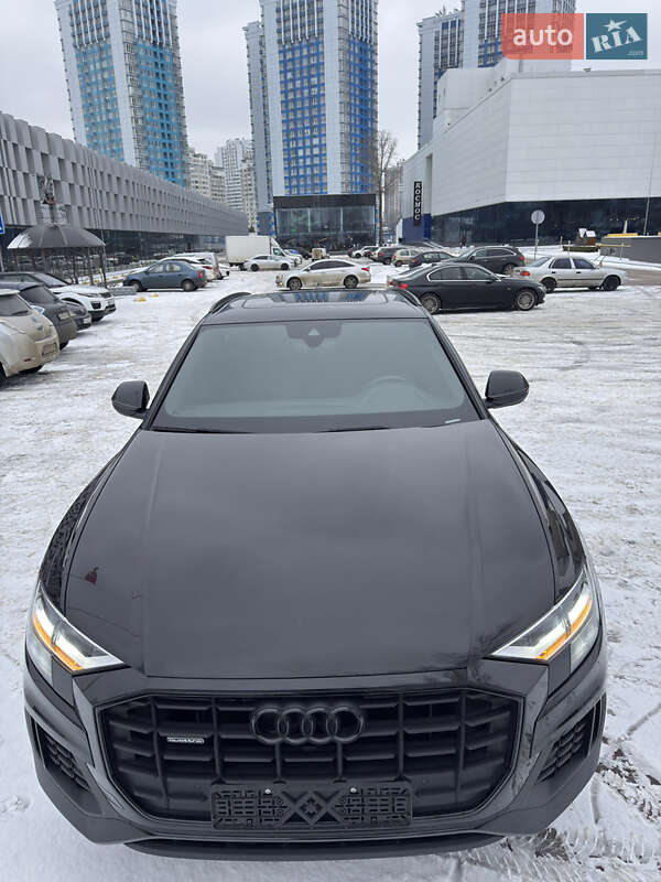 Внедорожник / Кроссовер Audi Q8 2021 в Одессе