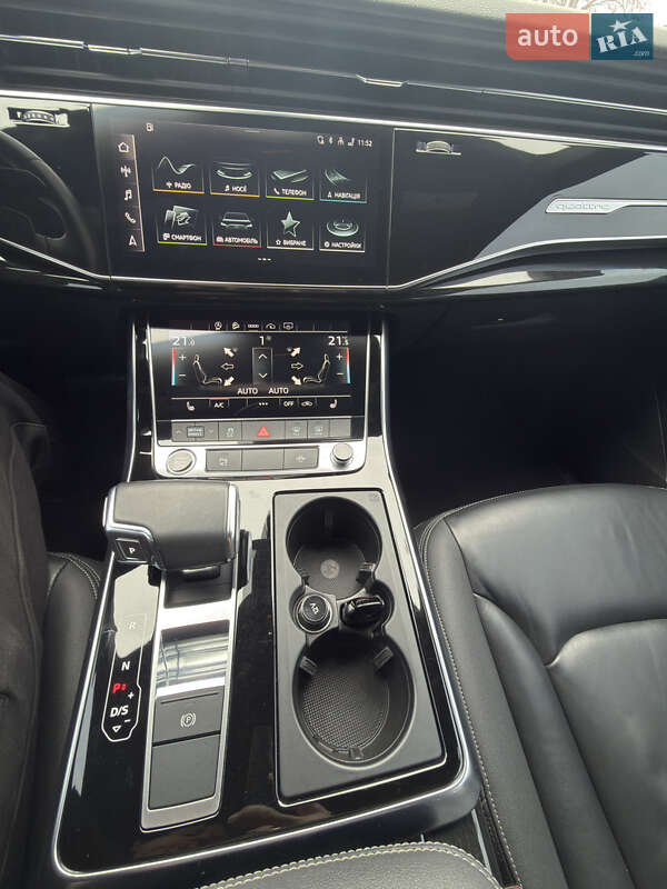 Внедорожник / Кроссовер Audi Q8 2021 в Одессе